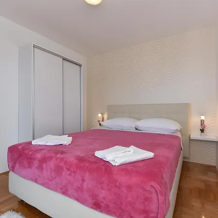 Gravic 1 Апартаменты