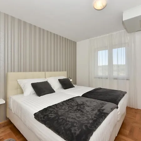 Gravic 1 Apartamento Zadar
