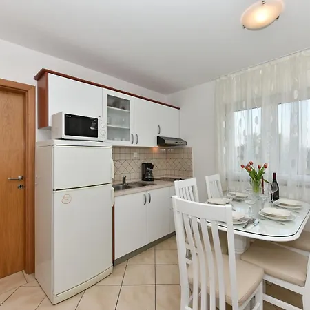 Appartement Gravic 1